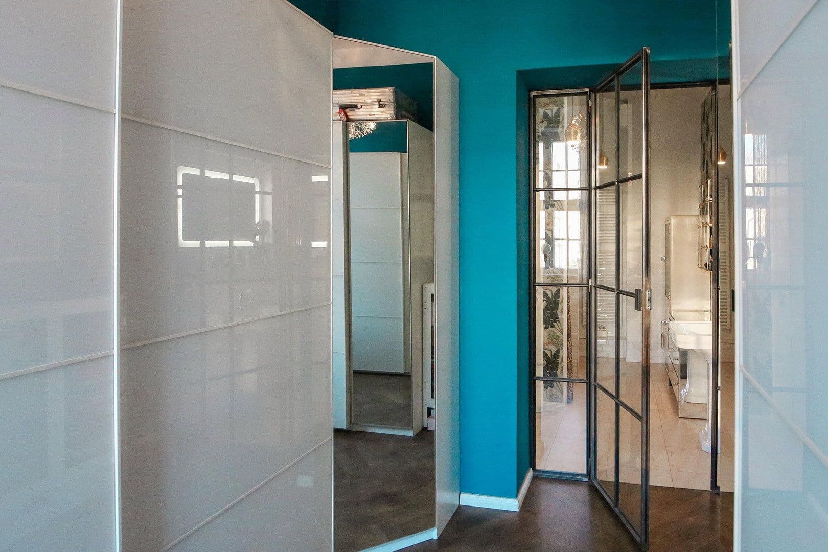 Prodej bytu 4+1 110 m², Hohenzollernring 18c, Berlin, Berlín Prodej bytu 4+1 110 m², Hohenzollernring 18c, Berlin, Berlín