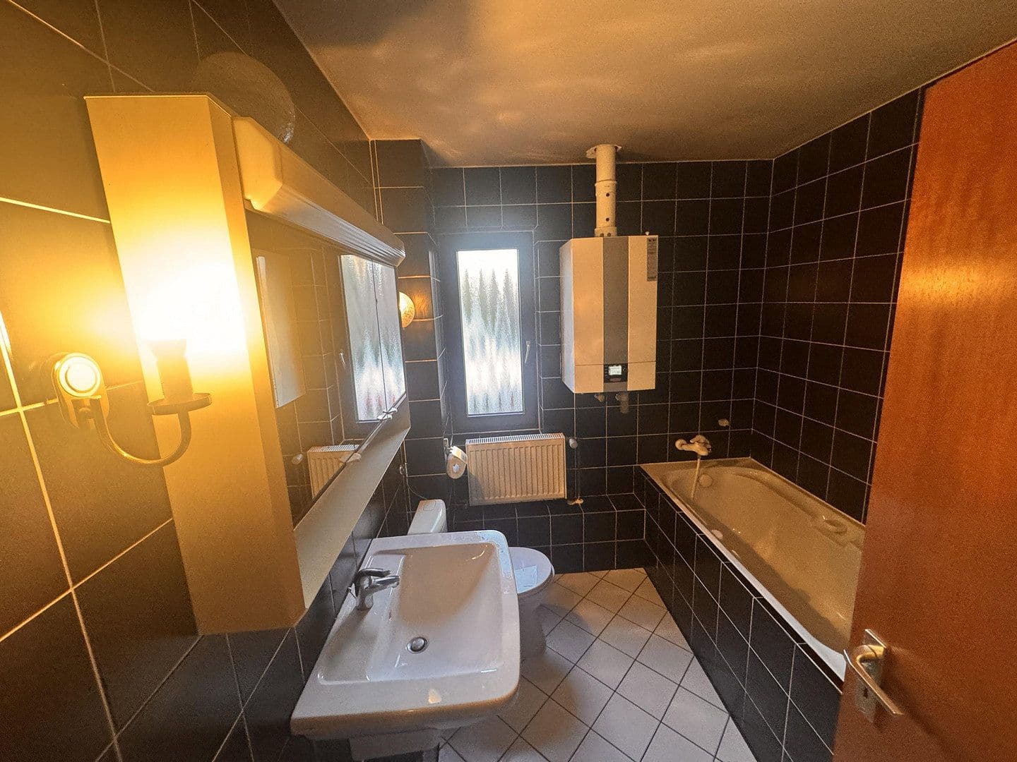 Prodej domu 127 m², pozemek 189 m², Düsseldorf, Severní Porýní-Vestfálsko Prodej domu 127 m², pozemek 189 m², Düsseldorf, Severní Porýní-Vestfálsko