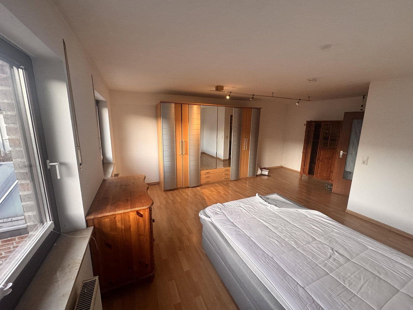 Prodej domu 127 m², pozemek 189 m², Düsseldorf, Severní Porýní-Vestfálsko Prodej domu 127 m², pozemek 189 m², Düsseldorf, Severní Porýní-Vestfálsko