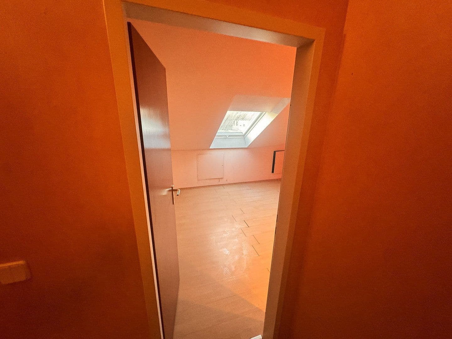 Prodej domu 127 m², pozemek 189 m², Düsseldorf, Severní Porýní-Vestfálsko Prodej domu 127 m², pozemek 189 m², Düsseldorf, Severní Porýní-Vestfálsko