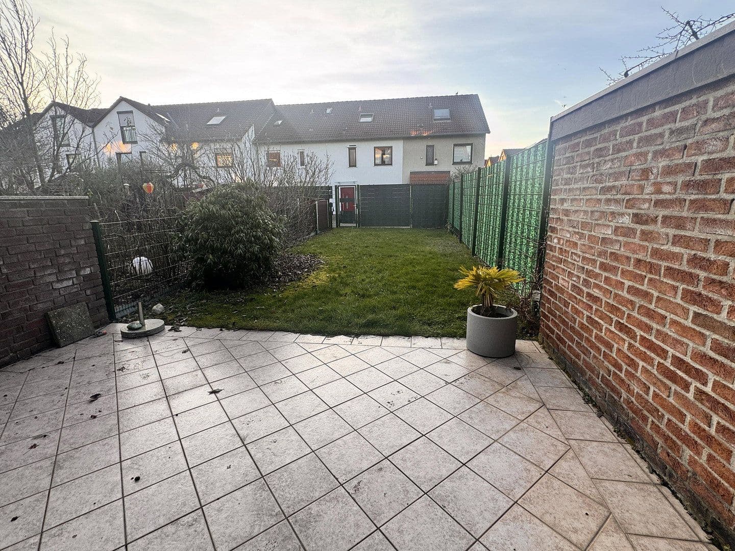 Prodej domu 127 m², pozemek 189 m², Düsseldorf, Severní Porýní-Vestfálsko Prodej domu 127 m², pozemek 189 m², Düsseldorf, Severní Porýní-Vestfálsko