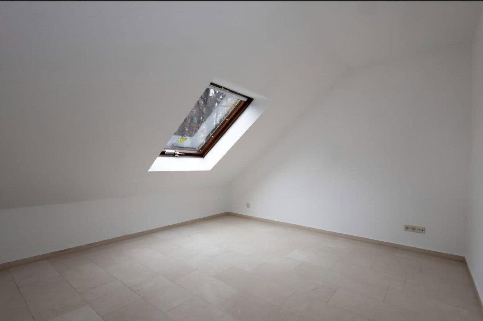 Pronájem bytu 2+1 78 m², Odenthal, Severní Porýní-Vestfálsko Pronájem bytu 2+1 78 m², Odenthal, Severní Porýní-Vestfálsko