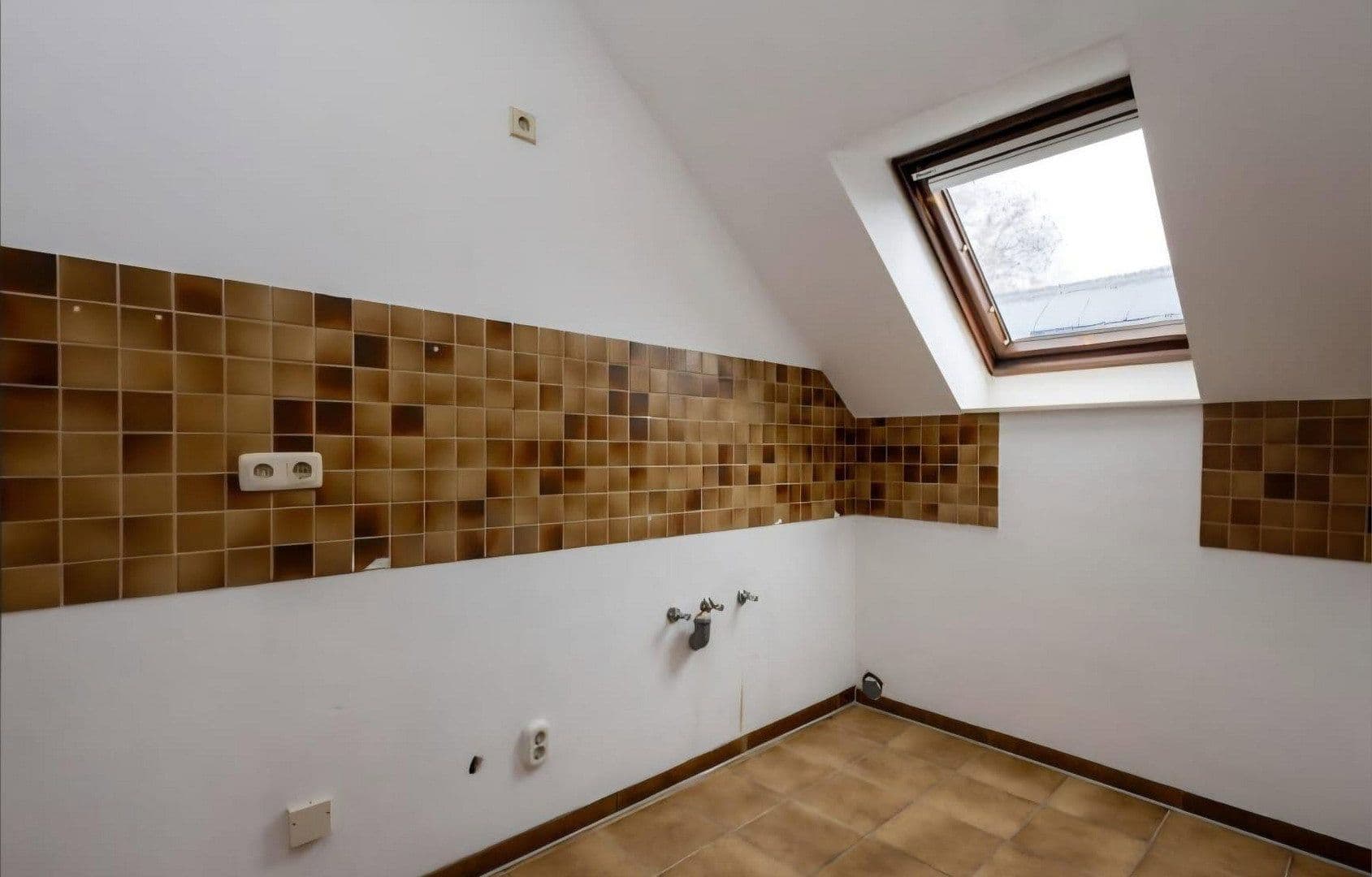 Pronájem bytu 2+1 78 m², Odenthal, Severní Porýní-Vestfálsko Pronájem bytu 2+1 78 m², Odenthal, Severní Porýní-Vestfálsko