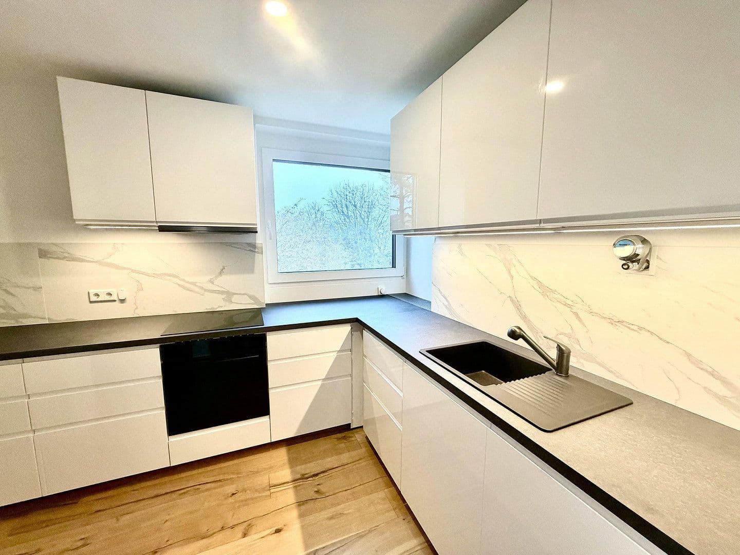 Prodej bytu 4+1 113 m², Dorfstr., Meerbusch, Severní Porýní-Vestfálsko Prodej bytu 4+1 113 m², Dorfstr., Meerbusch, Severní Porýní-Vestfálsko