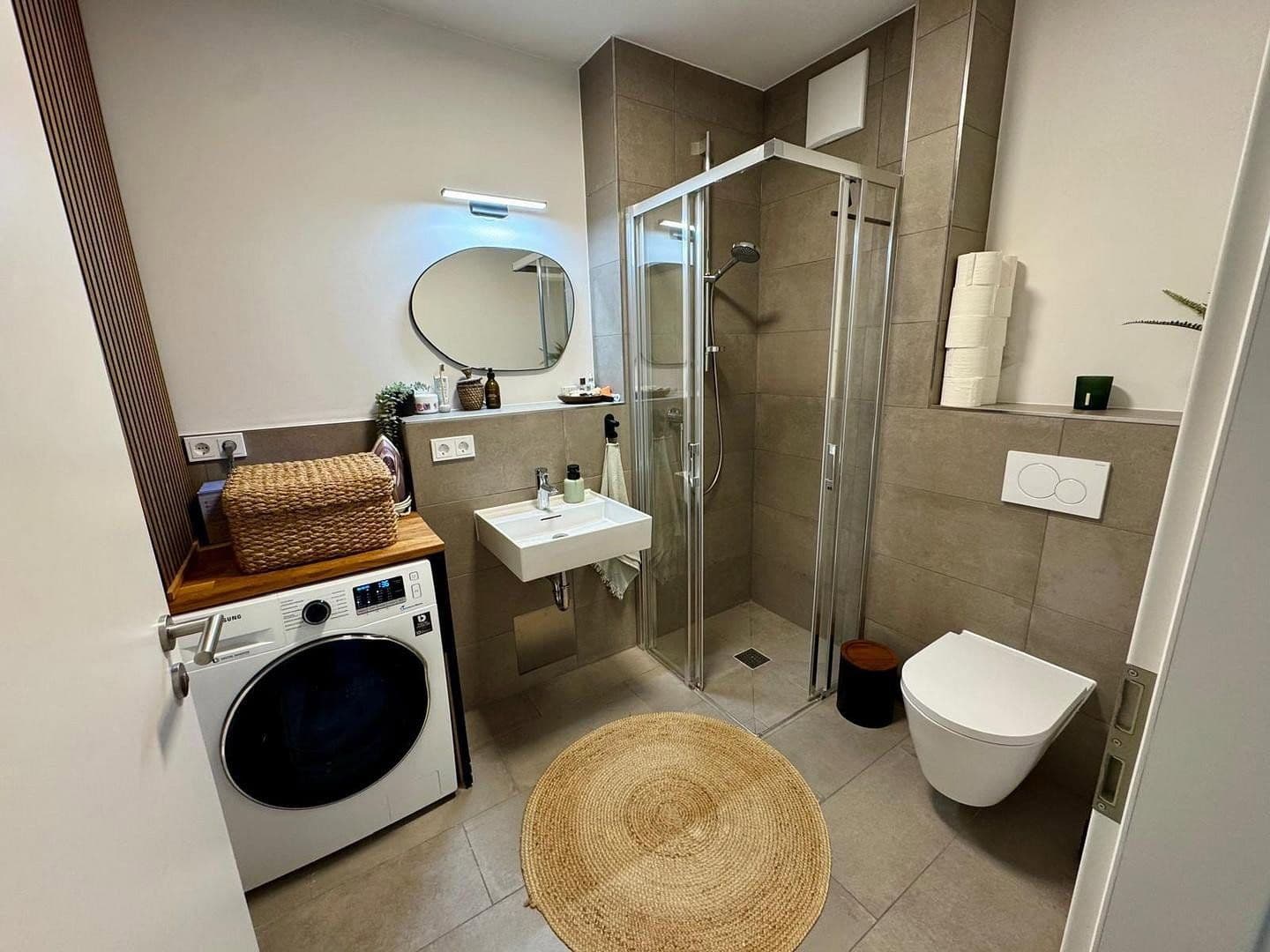 Prodej bytu 3+1 78 m², Angela-Molitoirs-Platz, München, Bavorsko Prodej bytu 3+1 78 m², Angela-Molitoirs-Platz, München, Bavorsko