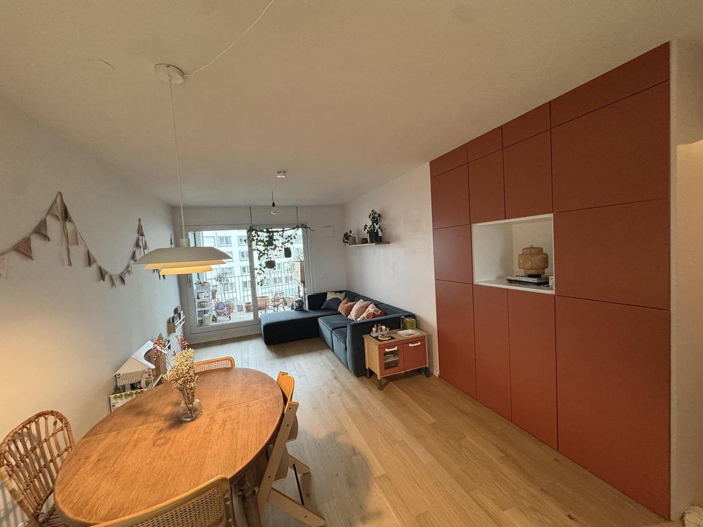Prodej bytu 3+1 78 m², Angela-Molitoirs-Platz, München, Bavorsko Prodej bytu 3+1 78 m², Angela-Molitoirs-Platz, München, Bavorsko