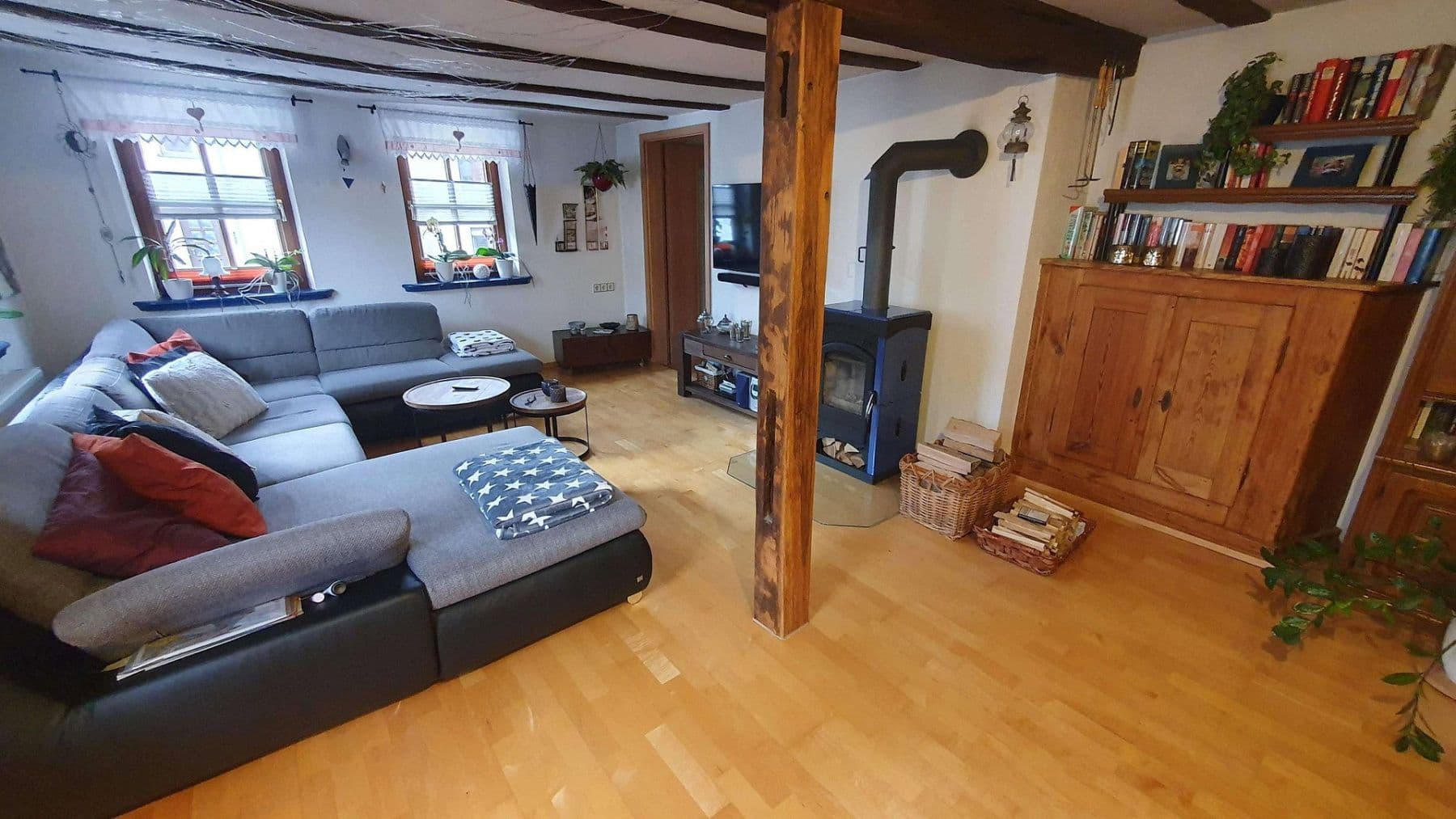 Pronájem bytu 5+1 145 m², Weinsberg, Bádensko-Württembersko Pronájem bytu 5+1 145 m², Weinsberg, Bádensko-Württembersko