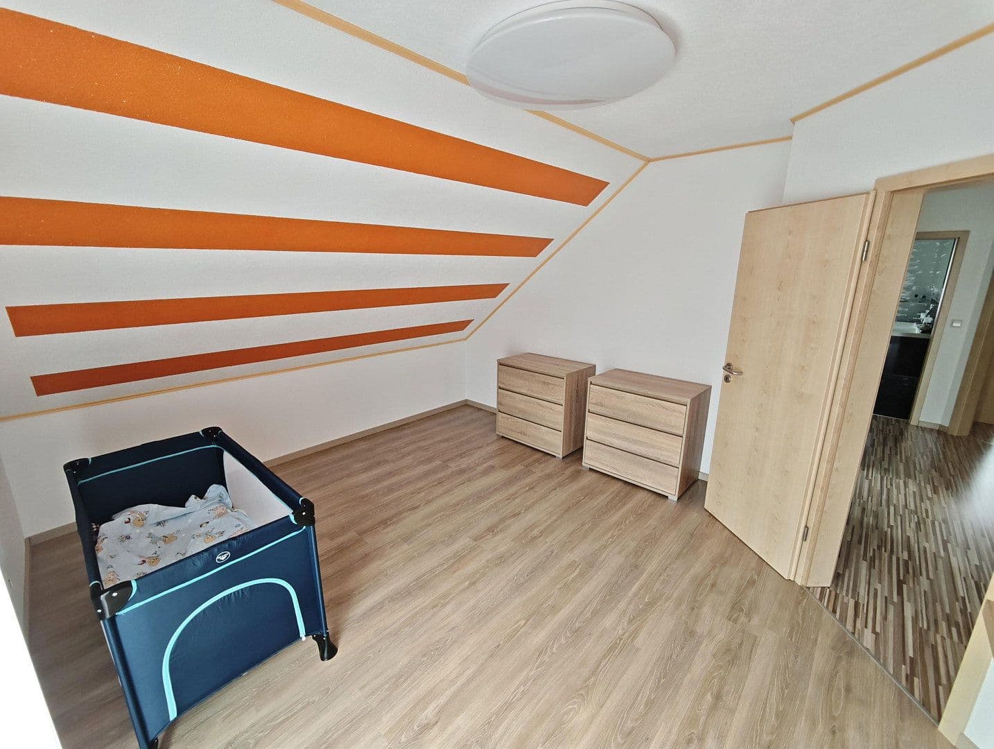 Prodej domu 133 m², pozemek 459 m², Eppingen, Bádensko-Württembersko Prodej domu 133 m², pozemek 459 m², Eppingen, Bádensko-Württembersko