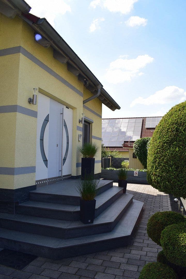 Prodej domu 133 m², pozemek 459 m², Eppingen, Bádensko-Württembersko Prodej domu 133 m², pozemek 459 m², Eppingen, Bádensko-Württembersko