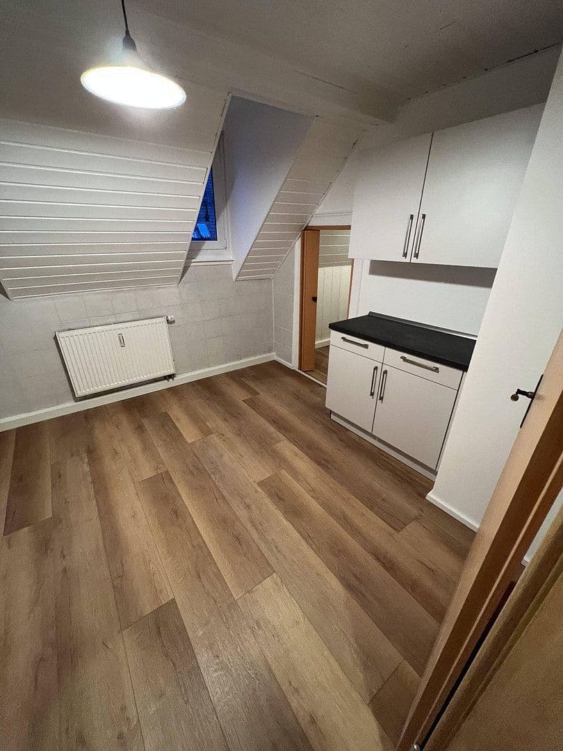 Pronájem bytu 2+1 62 m², Am Brestenberg 9, Schramberg, Bádensko-Württembersko Pronájem bytu 2+1 62 m², Am Brestenberg 9, Schramberg, Bádensko-Württembersko