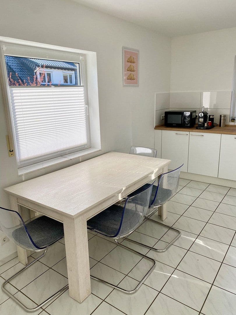 Pronájem bytu 1+1 20 m², Pfarrer-Dr.-Hoffmann-Str. 14, Wachtberg, Severní Porýní-Vestfálsko Pronájem bytu 1+1 20 m², Pfarrer-Dr.-Hoffmann-Str. 14, Wachtberg, Severní Porýní-Vestfálsko