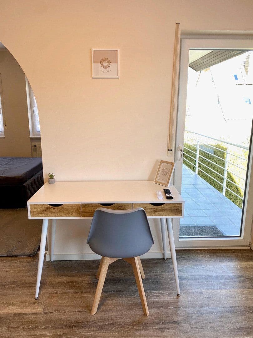 Pronájem bytu 1+1 20 m², Pfarrer-Dr.-Hoffmann-Str. 14, Wachtberg, Severní Porýní-Vestfálsko Pronájem bytu 1+1 20 m², Pfarrer-Dr.-Hoffmann-Str. 14, Wachtberg, Severní Porýní-Vestfálsko