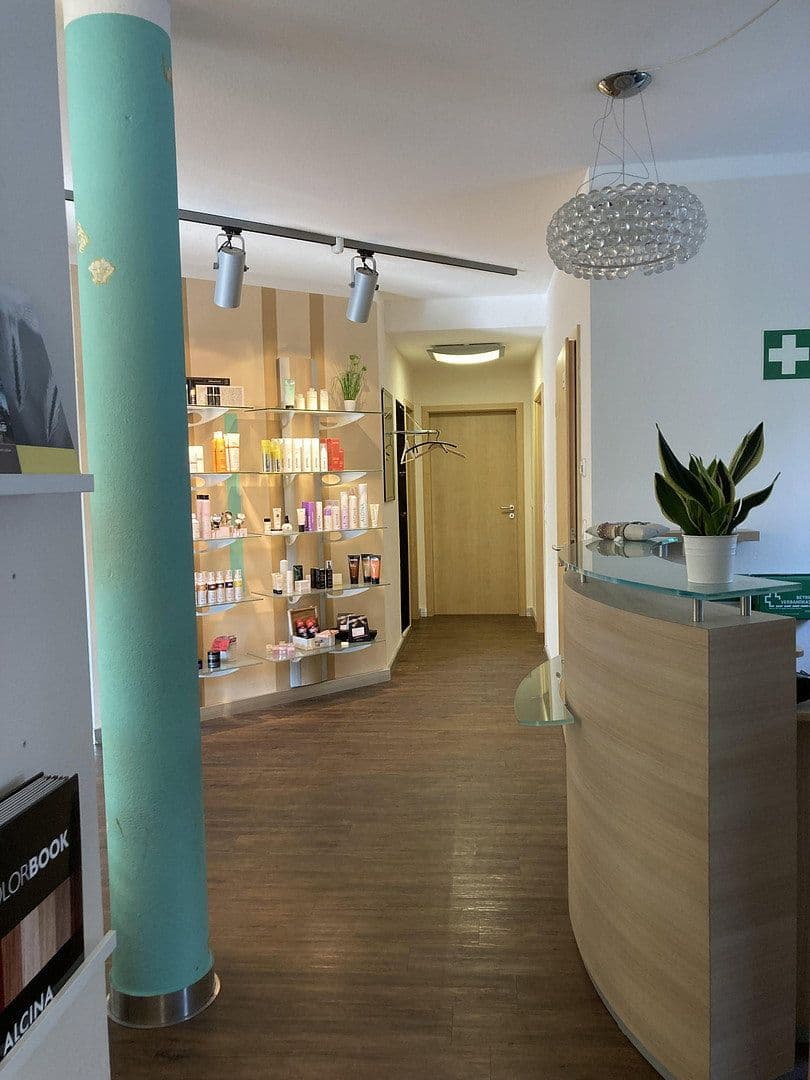 Pronájem kanceláře 115 m², Hauptstr.46, Greifenberg, Bavorsko Pronájem kanceláře 115 m², Hauptstr.46, Greifenberg, Bavorsko