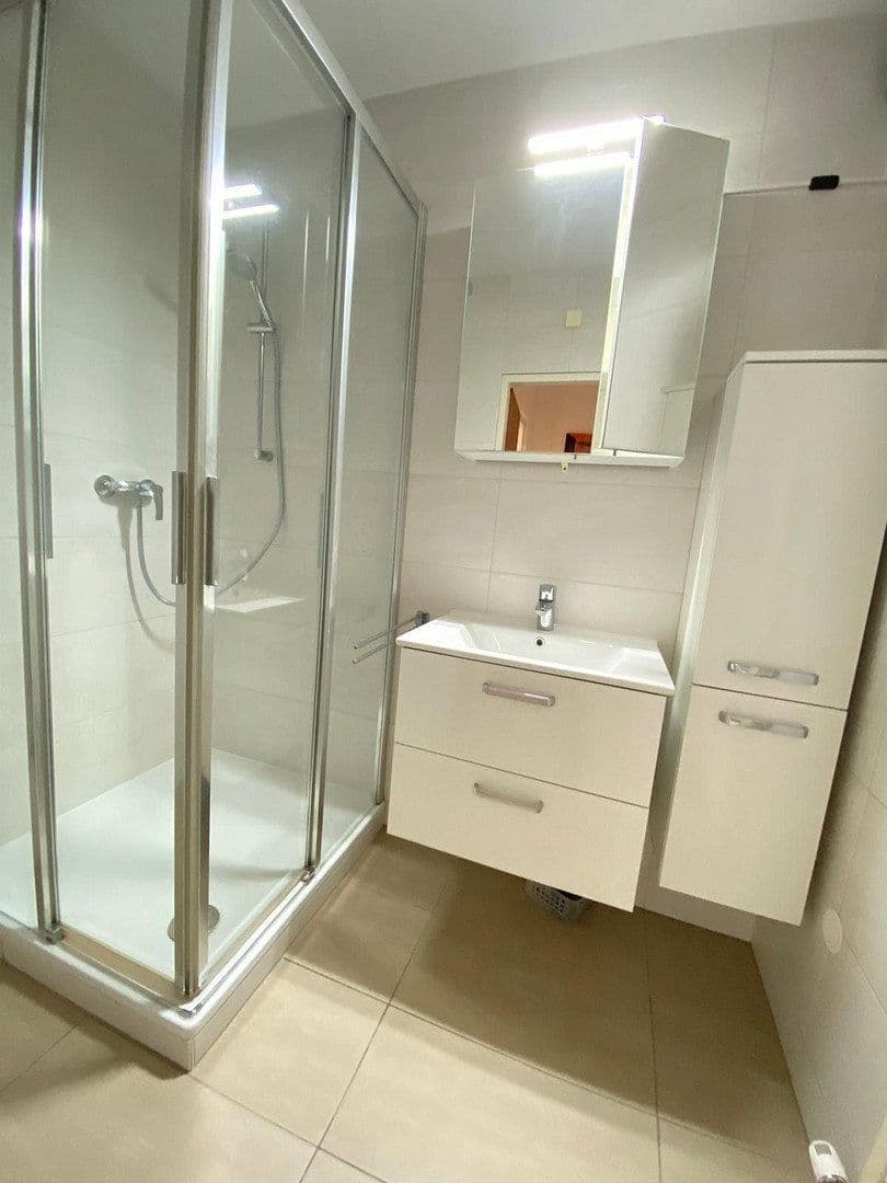 Pronájem bytu 3+1 80 m², Markomannenstraße 15, Wien, Wien Pronájem bytu 3+1 80 m², Markomannenstraße 15, Wien, Wien