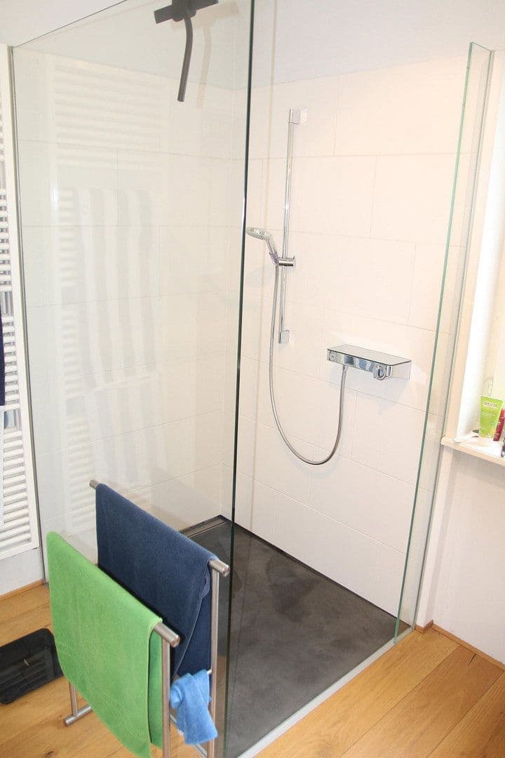Prodej domu 356 m², pozemek 857 m², Freiburg, Bádensko-Württembersko Prodej domu 356 m², pozemek 857 m², Freiburg, Bádensko-Württembersko