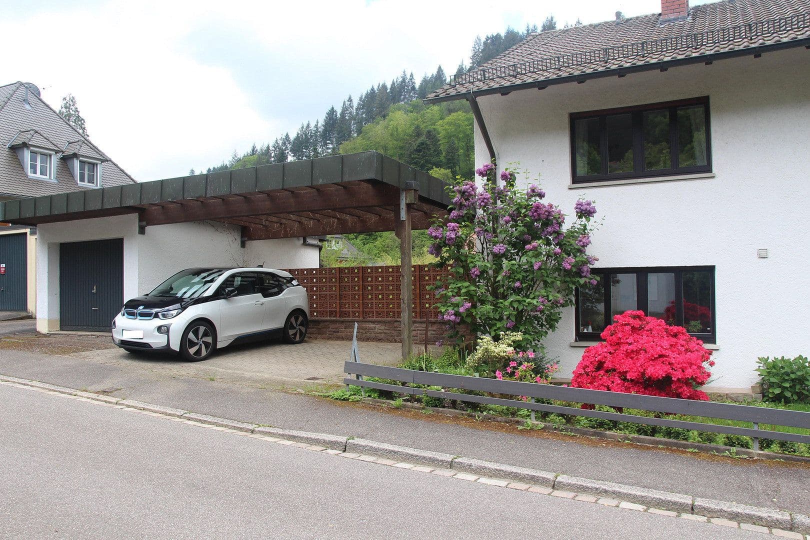 Prodej domu 356 m², pozemek 857 m², Freiburg, Bádensko-Württembersko Prodej domu 356 m², pozemek 857 m², Freiburg, Bádensko-Württembersko