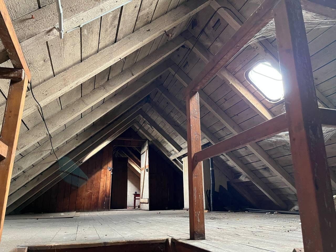 Prodej bytu 3+1 83 m², Chemnitz, Sasko Prodej bytu 3+1 83 m², Chemnitz, Sasko