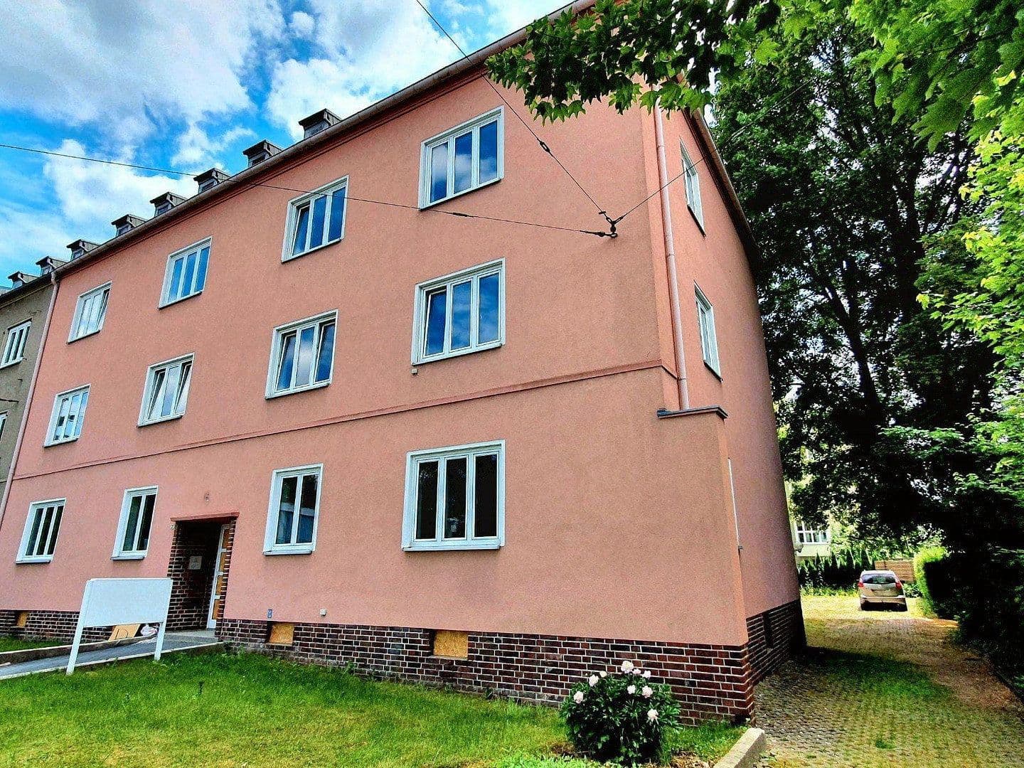 Prodej bytu 3+1 83 m², Chemnitz, Sasko Prodej bytu 3+1 83 m², Chemnitz, Sasko