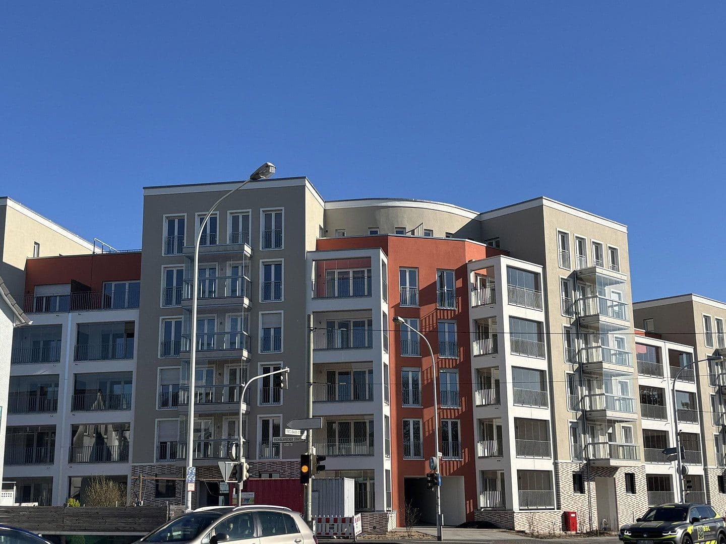 Pronájem bytu 2+1 69 m², Eschollbrücker Straße 12, Darmstadt, Hessen Pronájem bytu 2+1 69 m², Eschollbrücker Straße 12, Darmstadt, Hessen