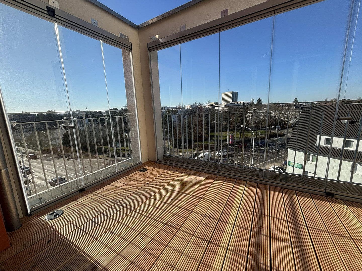 Pronájem bytu 2+1 69 m², Eschollbrücker Straße 12, Darmstadt, Hessen Pronájem bytu 2+1 69 m², Eschollbrücker Straße 12, Darmstadt, Hessen