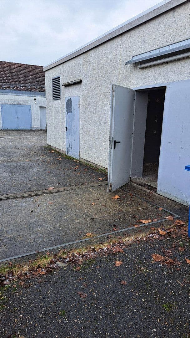 Pronájem nebytového prostoru 420 m², Plattling, Bavorsko Pronájem nebytového prostoru 420 m², Plattling, Bavorsko