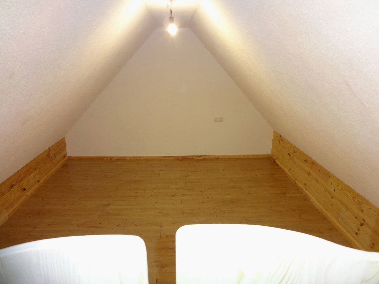 Pronájem bytu 3+kk 107 m², Loßburg, Bádensko-Württembersko Pronájem bytu 3+kk 107 m², Loßburg, Bádensko-Württembersko