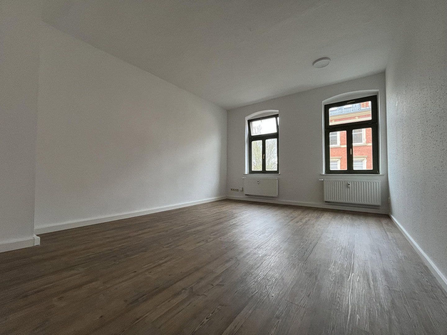 Pronájem bytu 2+1 42 m², Bernhardstraße 110, Chemnitz, Sasko Pronájem bytu 2+1 42 m², Bernhardstraße 110, Chemnitz, Sasko