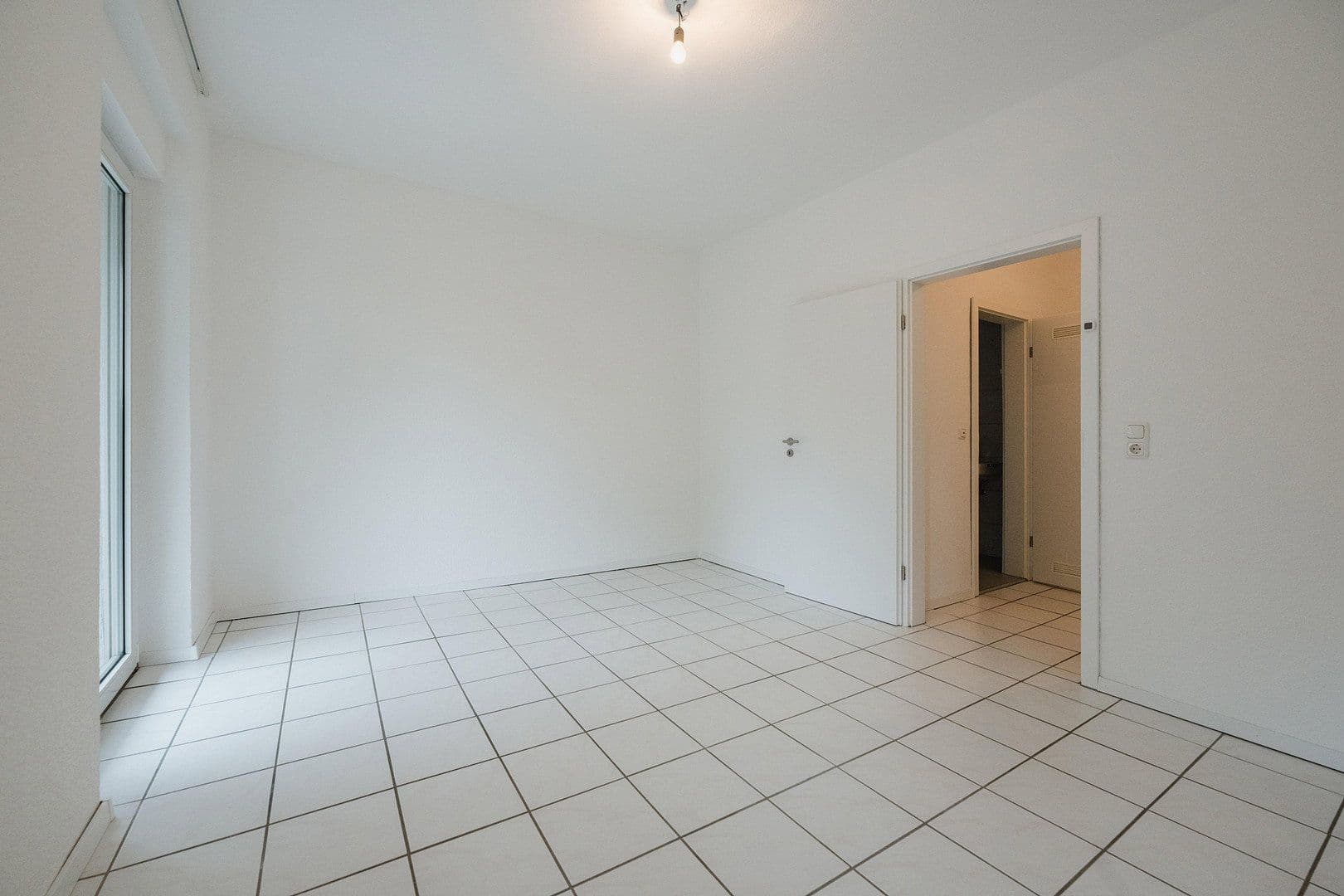 Pronájem bytu 2+1 58 m², Schillstr. 4, Hagen, Severní Porýní-Vestfálsko Pronájem bytu 2+1 58 m², Schillstr. 4, Hagen, Severní Porýní-Vestfálsko