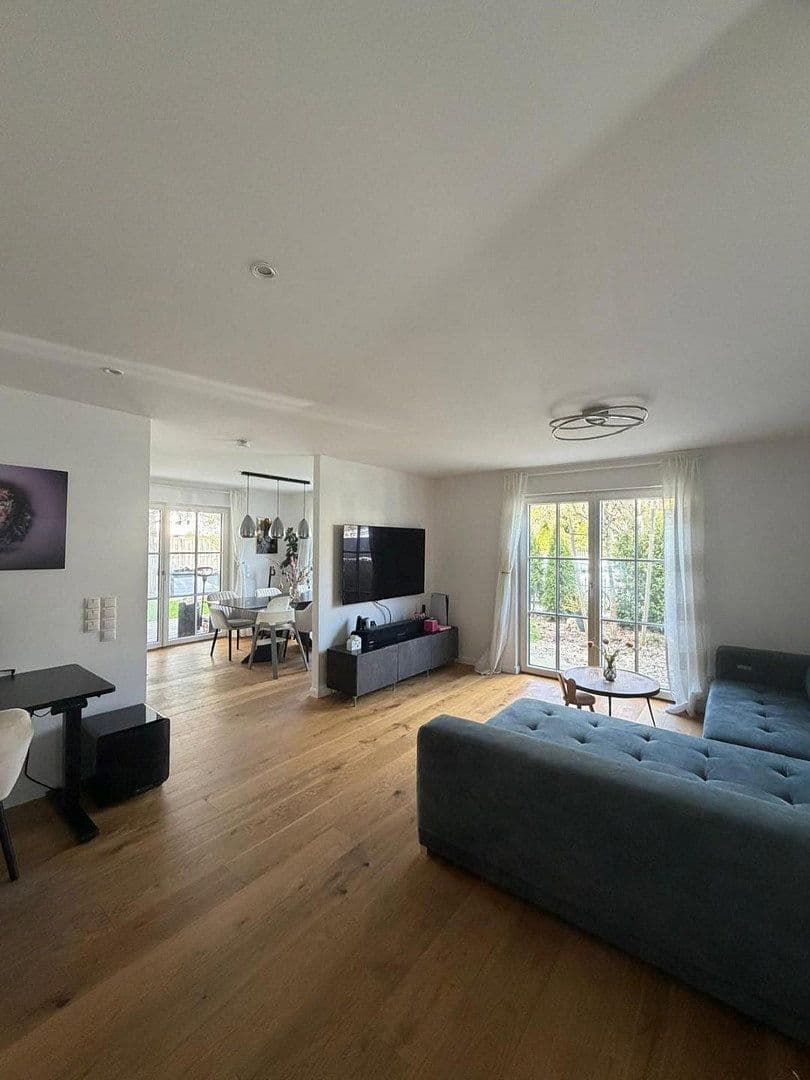 Pronájem bytu 2+1 79 m², Karwinskistr., 61, München, Bavorsko Pronájem bytu 2+1 79 m², Karwinskistr., 61, München, Bavorsko