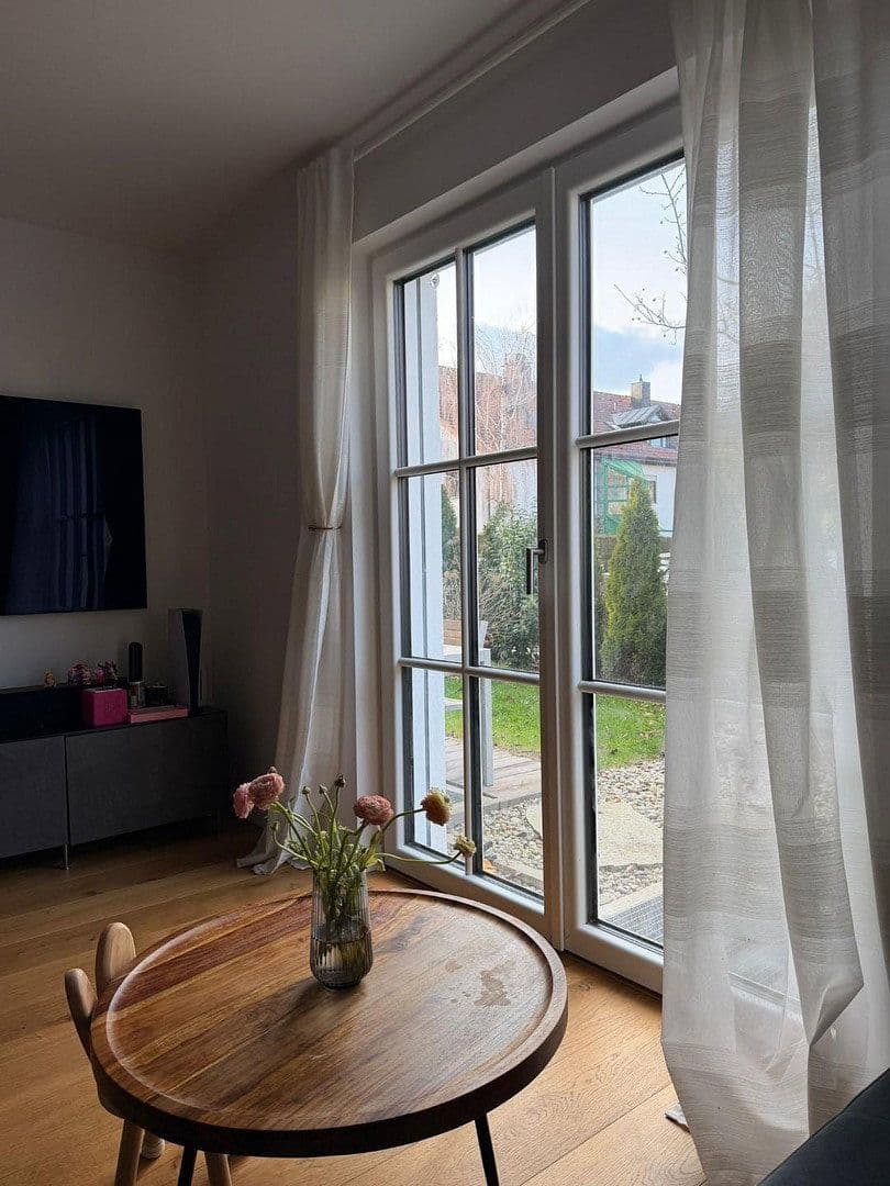 Pronájem bytu 2+1 79 m², Karwinskistr., 61, München, Bavorsko Pronájem bytu 2+1 79 m², Karwinskistr., 61, München, Bavorsko