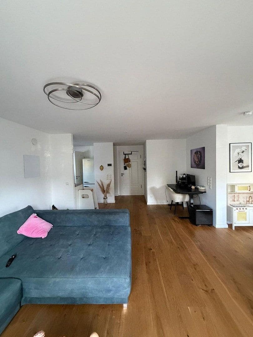 Pronájem bytu 2+1 79 m², Karwinskistr., 61, München, Bavorsko Pronájem bytu 2+1 79 m², Karwinskistr., 61, München, Bavorsko