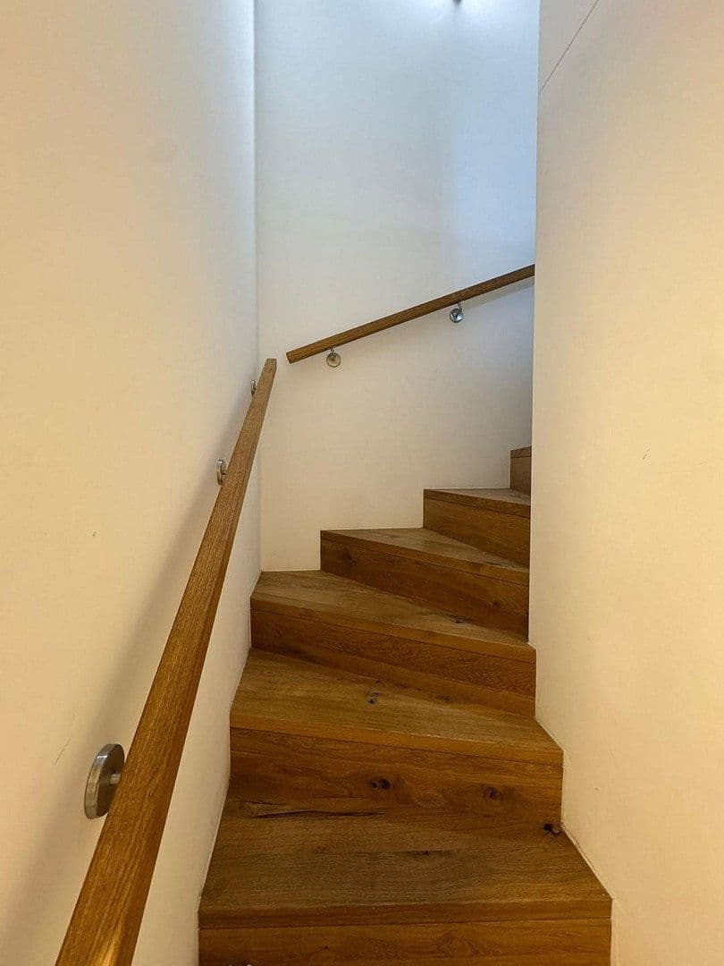 Pronájem bytu 2+1 79 m², Karwinskistr., 61, München, Bavorsko Pronájem bytu 2+1 79 m², Karwinskistr., 61, München, Bavorsko