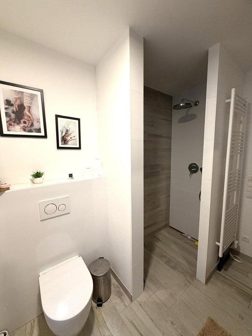 Pronájem bytu 2+1 79 m², Karwinskistr., 61, München, Bavorsko Pronájem bytu 2+1 79 m², Karwinskistr., 61, München, Bavorsko