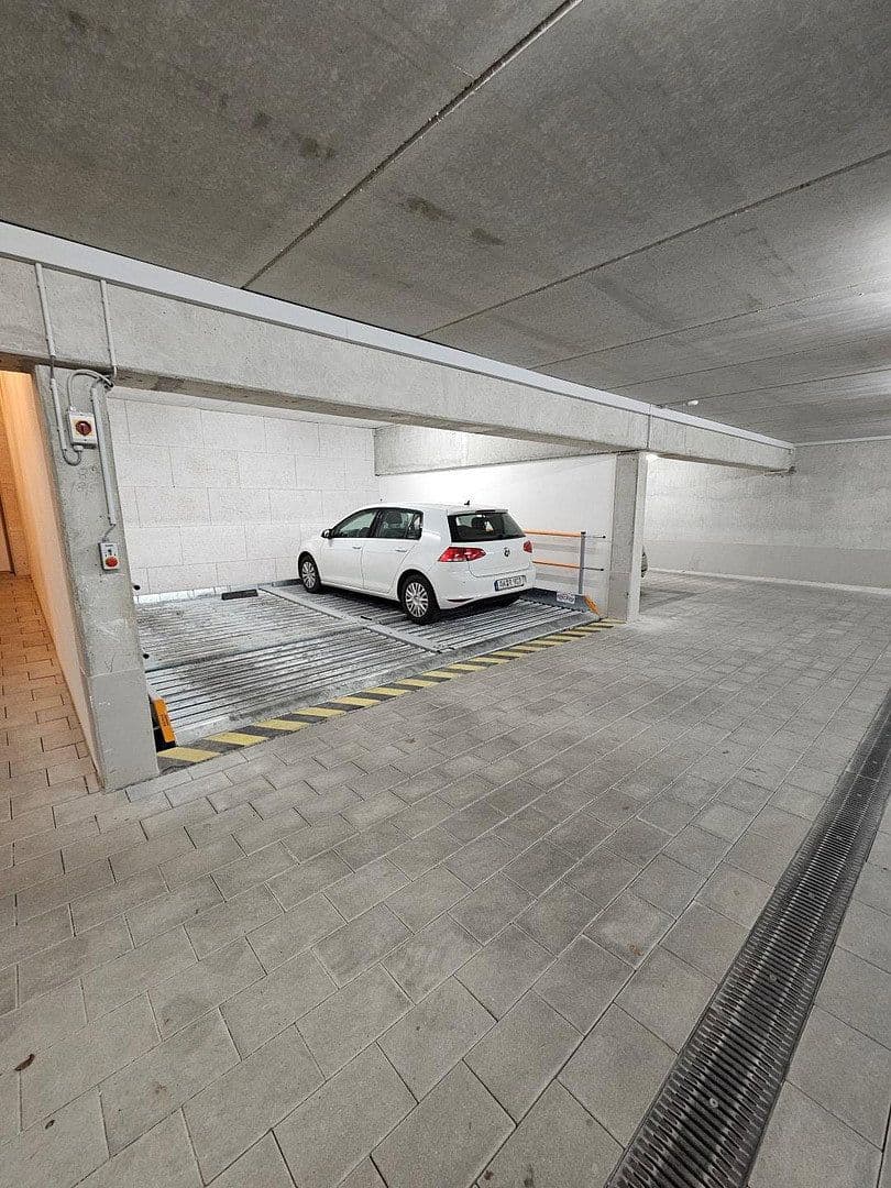 Pronájem bytu 2+1 79 m², Karwinskistr., 61, München, Bavorsko Pronájem bytu 2+1 79 m², Karwinskistr., 61, München, Bavorsko