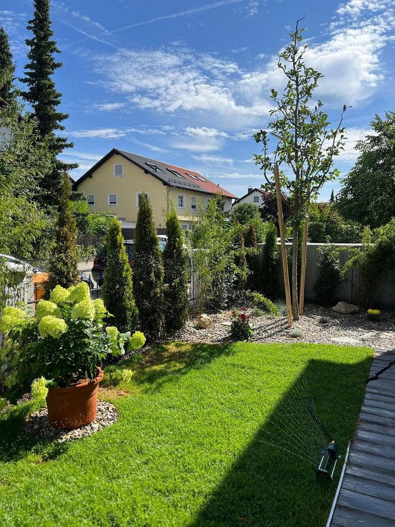 Pronájem bytu 2+1 79 m², Karwinskistr., 61, München, Bavorsko Pronájem bytu 2+1 79 m², Karwinskistr., 61, München, Bavorsko