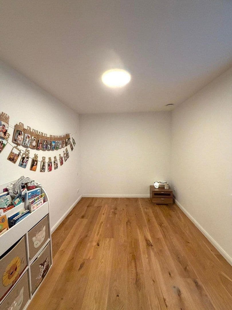 Pronájem bytu 2+1 79 m², Karwinskistr., 61, München, Bavorsko Pronájem bytu 2+1 79 m², Karwinskistr., 61, München, Bavorsko