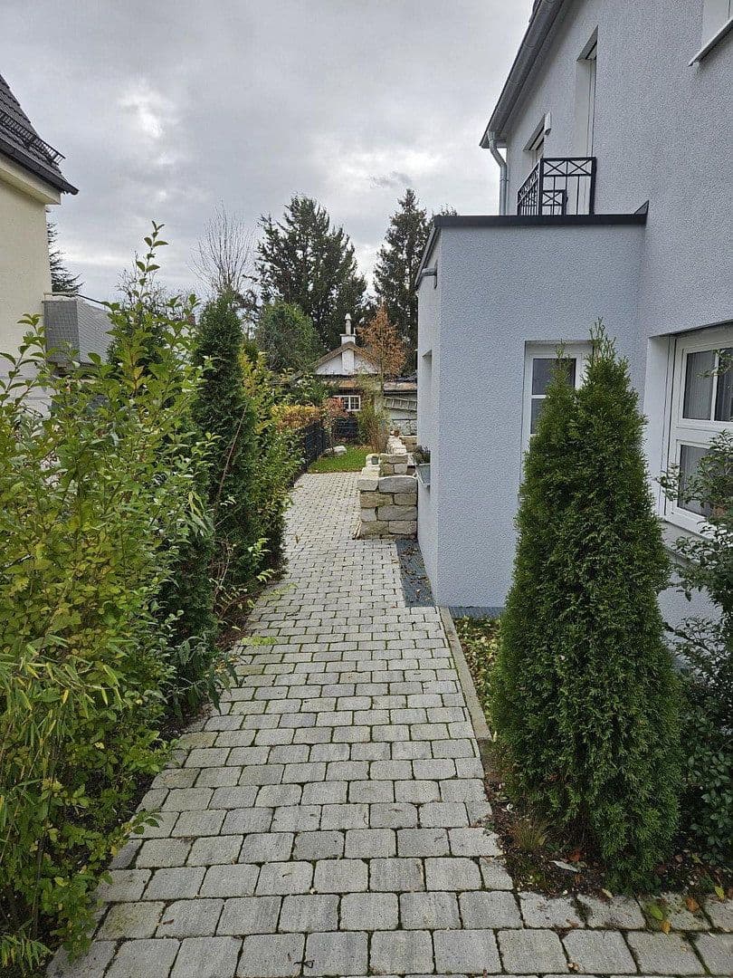 Pronájem bytu 2+1 79 m², Karwinskistr., 61, München, Bavorsko Pronájem bytu 2+1 79 m², Karwinskistr., 61, München, Bavorsko