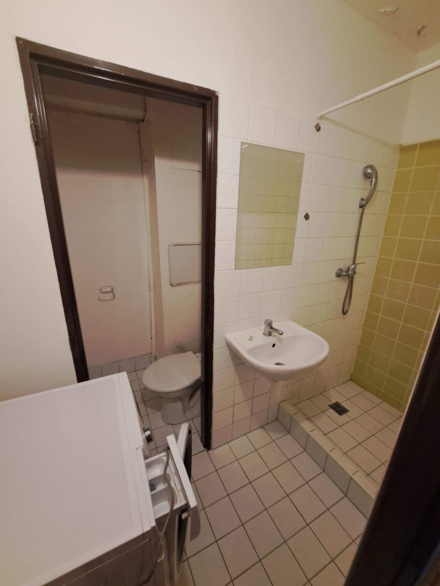 Pronájem bytu 1+kk 25 m², Vrážská, Praha, Praha Pronájem bytu 1+kk 25 m², Vrážská, Praha, Praha