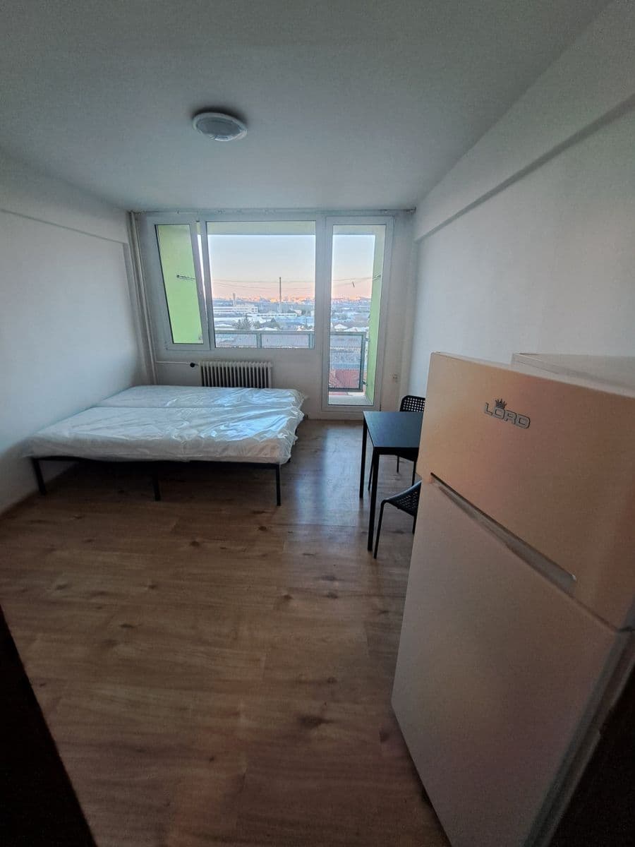 Pronájem bytu 1+kk 25 m², Vrážská, Praha, Praha Pronájem bytu 1+kk 25 m², Vrážská, Praha, Praha