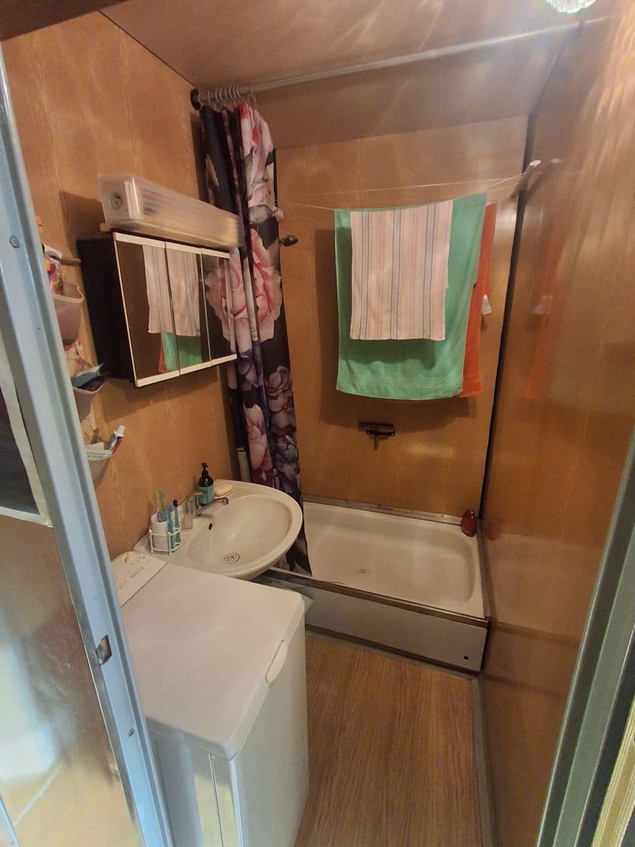 Prodej bytu 2+kk 44 m², Kurčatovova, Praha, Praha Prodej bytu 2+kk 44 m², Kurčatovova, Praha, Praha