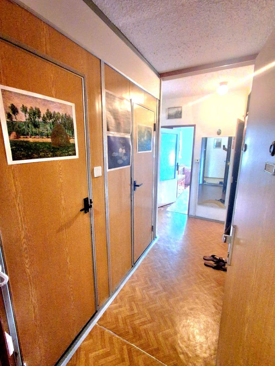 Prodej bytu 2+kk 43 m², Kurčatovova, Praha, Praha Prodej bytu 2+kk 43 m², Kurčatovova, Praha, Praha