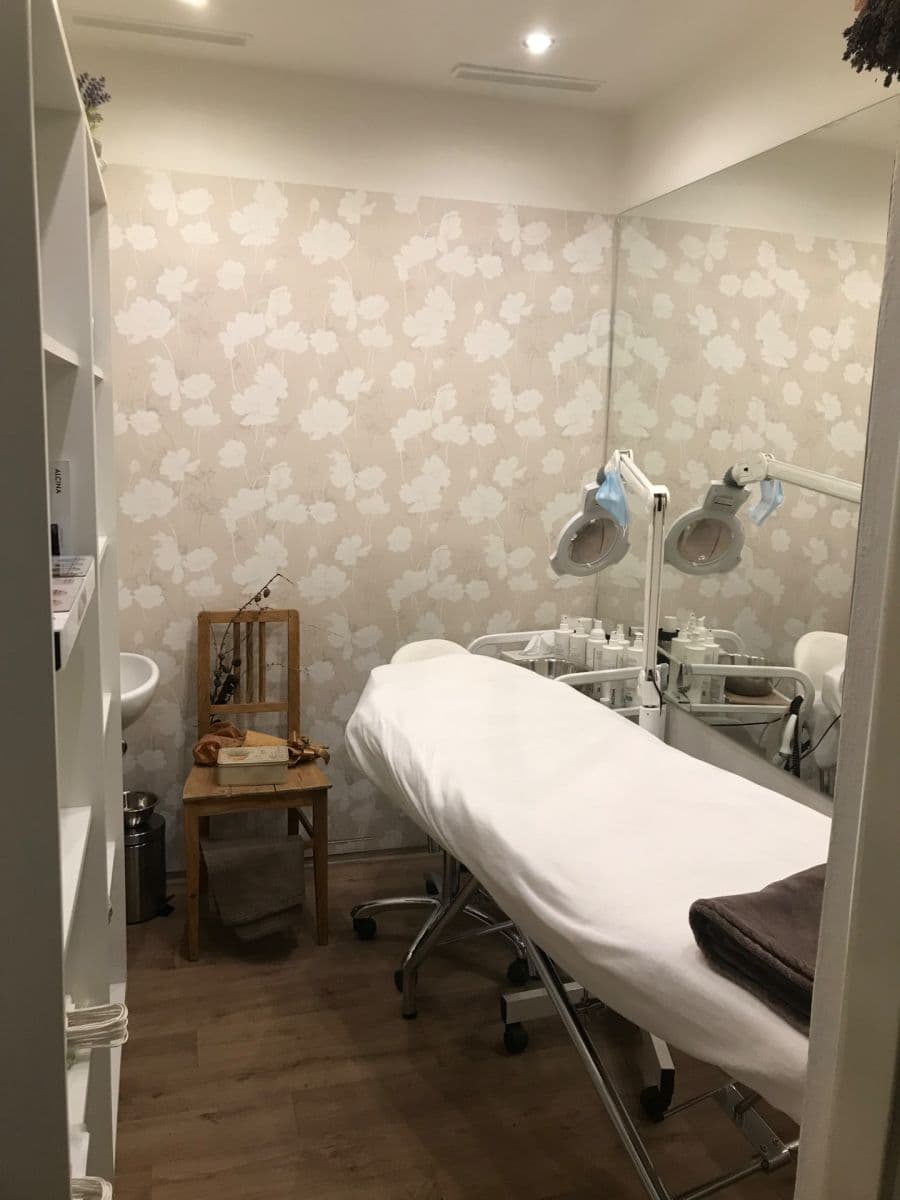 Pronájem nebytového prostoru 4 m², Hvězdova, Praha, Praha Pronájem nebytového prostoru 4 m², Hvězdova, Praha, Praha