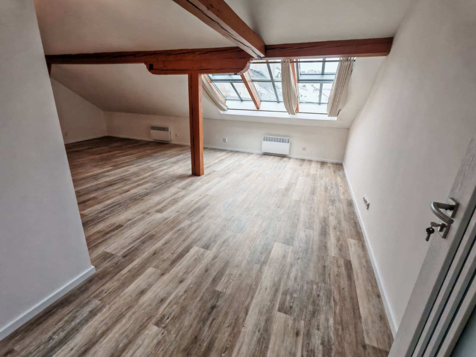 Pronájem bytu 2+kk 94 m², Navrátilova, Praha, Praha Pronájem bytu 2+kk 94 m², Navrátilova, Praha, Praha