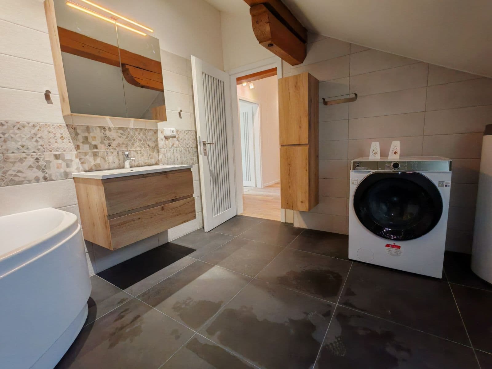 Pronájem bytu 2+kk 94 m², Navrátilova, Praha, Praha Pronájem bytu 2+kk 94 m², Navrátilova, Praha, Praha