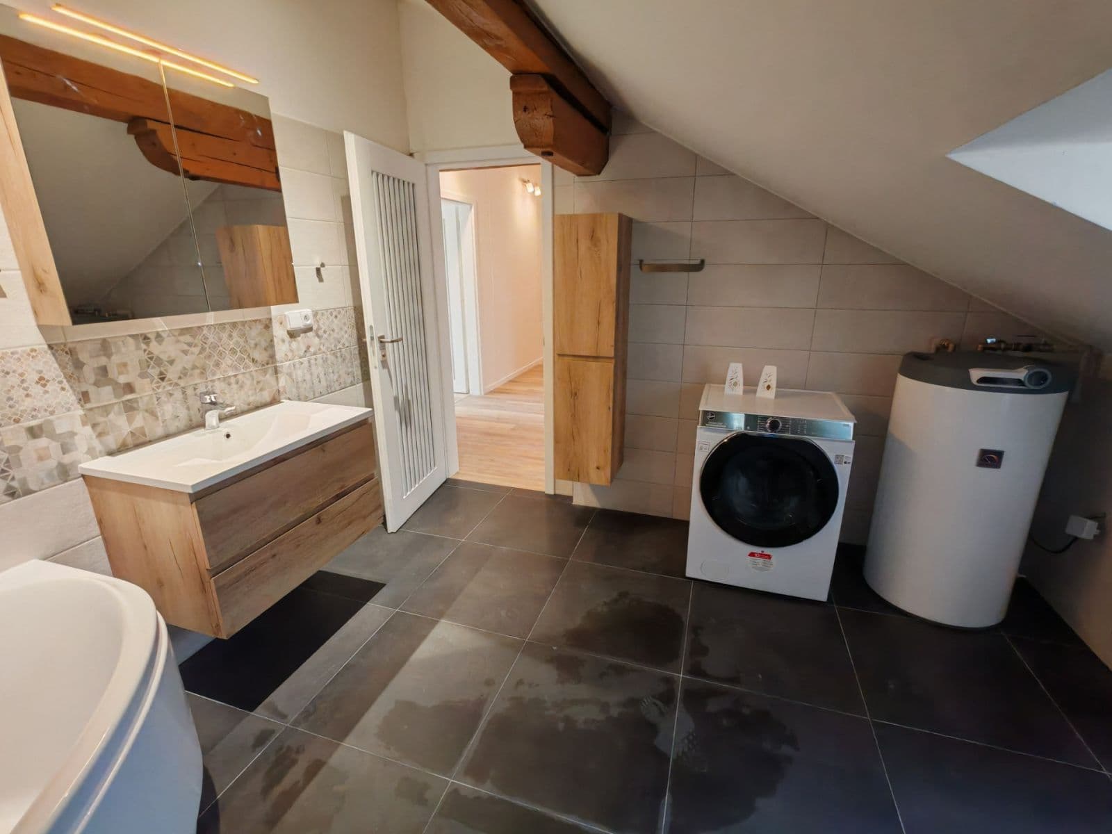 Pronájem bytu 2+kk 94 m², Navrátilova, Praha, Praha Pronájem bytu 2+kk 94 m², Navrátilova, Praha, Praha