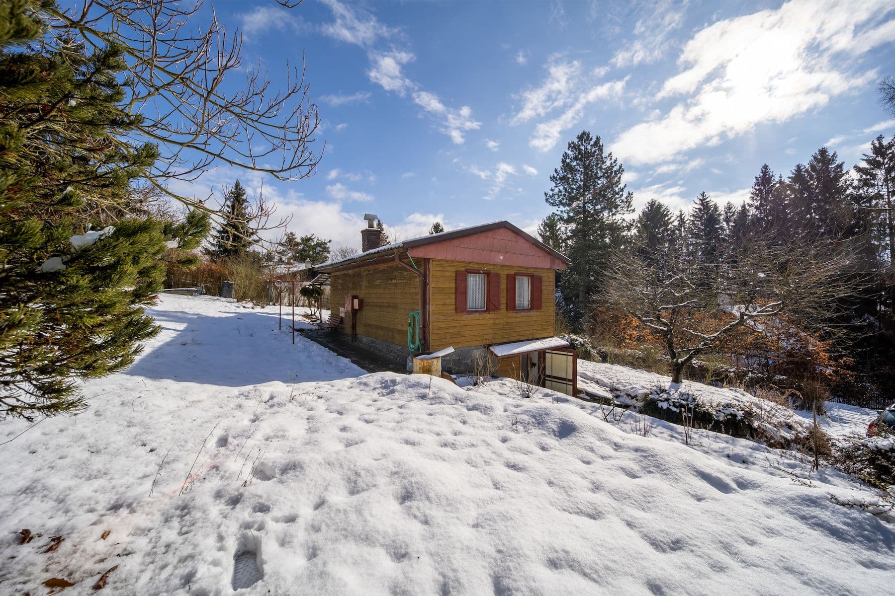 Prodej chaty, chalupy 41 m², pozemek 644 m², Orlík nad Vltavou, Jihočeský kraj Prodej chaty, chalupy 41 m², pozemek 644 m², Orlík nad Vltavou, Jihočeský kraj