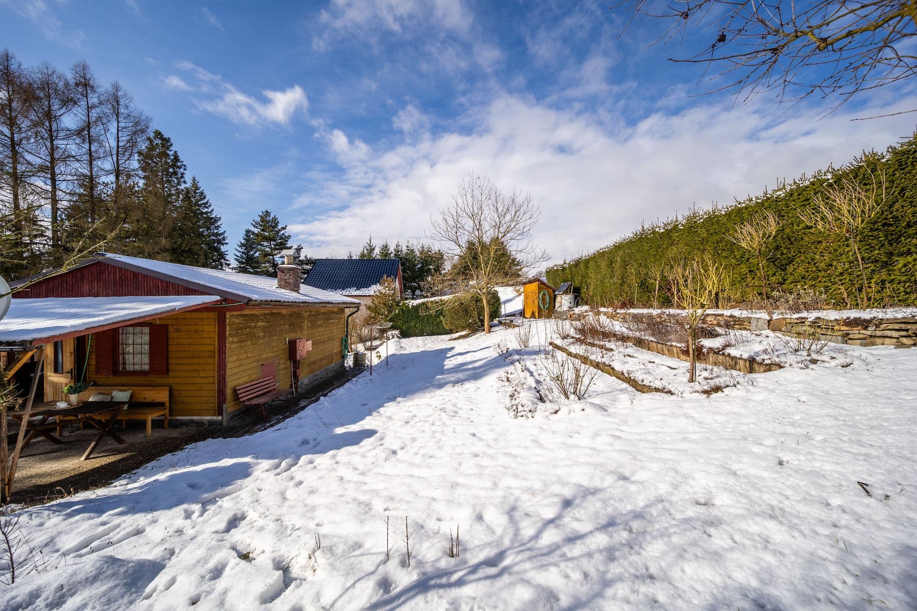 Prodej chaty, chalupy 41 m², pozemek 644 m², Orlík nad Vltavou, Jihočeský kraj Prodej chaty, chalupy 41 m², pozemek 644 m², Orlík nad Vltavou, Jihočeský kraj