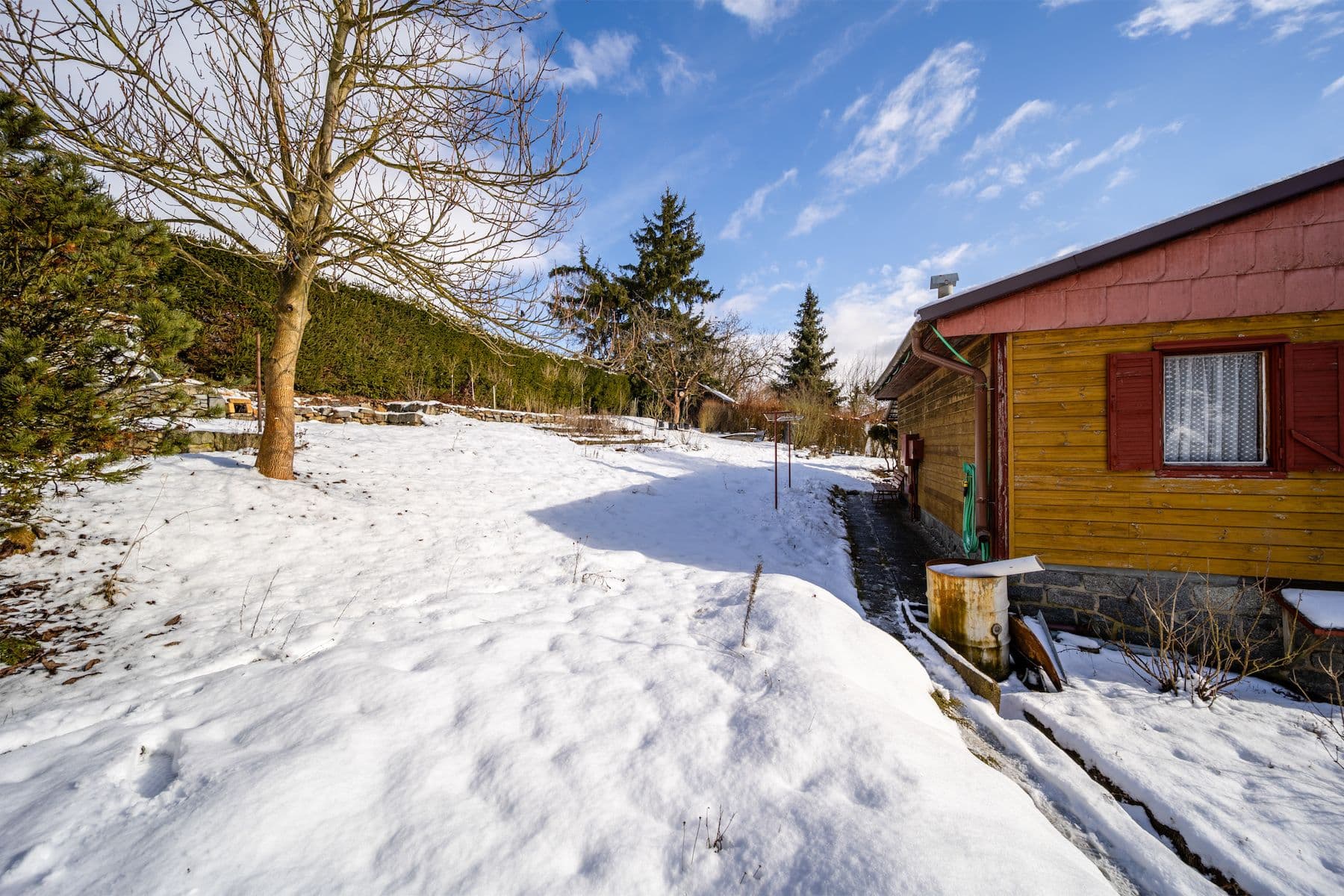 Prodej chaty, chalupy 41 m², pozemek 644 m², Orlík nad Vltavou, Jihočeský kraj Prodej chaty, chalupy 41 m², pozemek 644 m², Orlík nad Vltavou, Jihočeský kraj