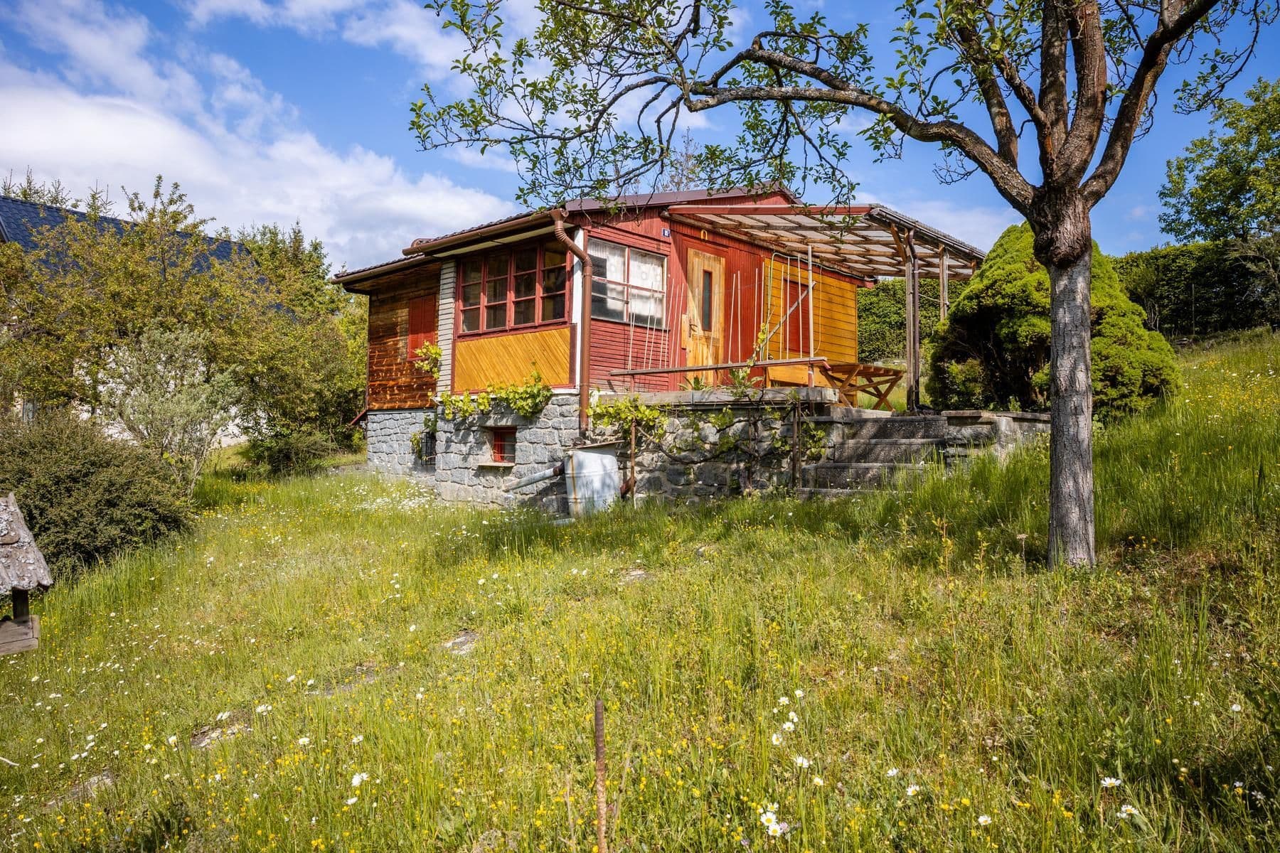 Prodej chaty, chalupy 41 m², pozemek 644 m², Orlík nad Vltavou, Jihočeský kraj Prodej chaty, chalupy 41 m², pozemek 644 m², Orlík nad Vltavou, Jihočeský kraj