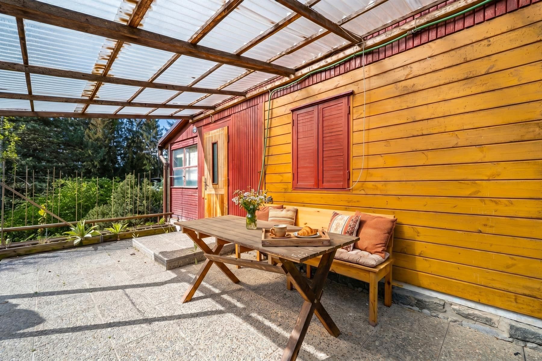 Prodej chaty, chalupy 41 m², pozemek 644 m², Orlík nad Vltavou, Jihočeský kraj Prodej chaty, chalupy 41 m², pozemek 644 m², Orlík nad Vltavou, Jihočeský kraj